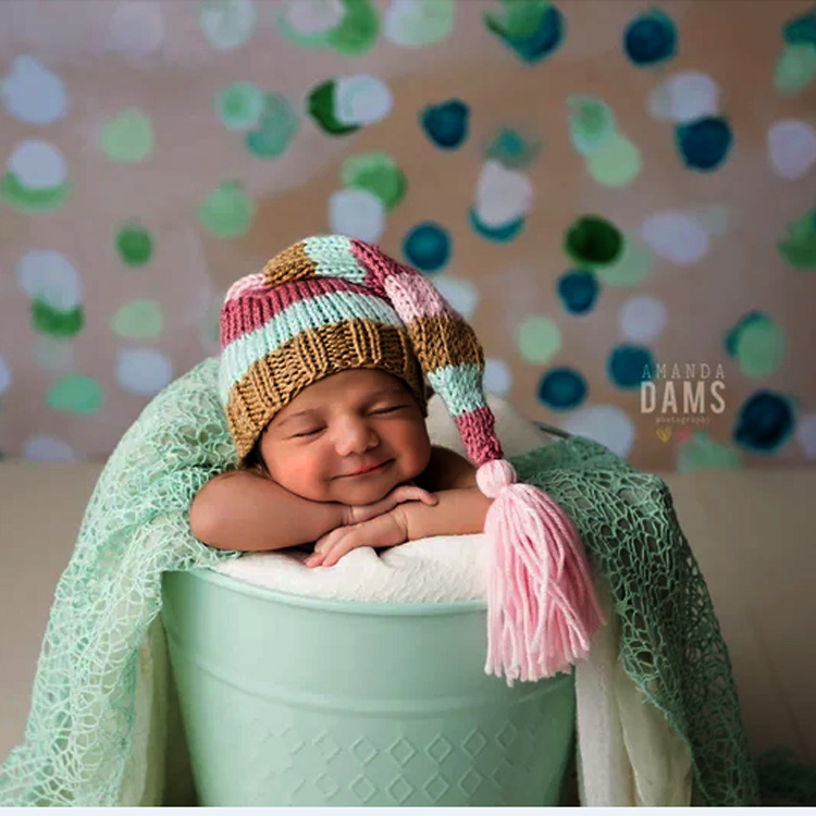 Chapéu tricotado dos desenhos  - Baby Clothing Model avaliação e preço
