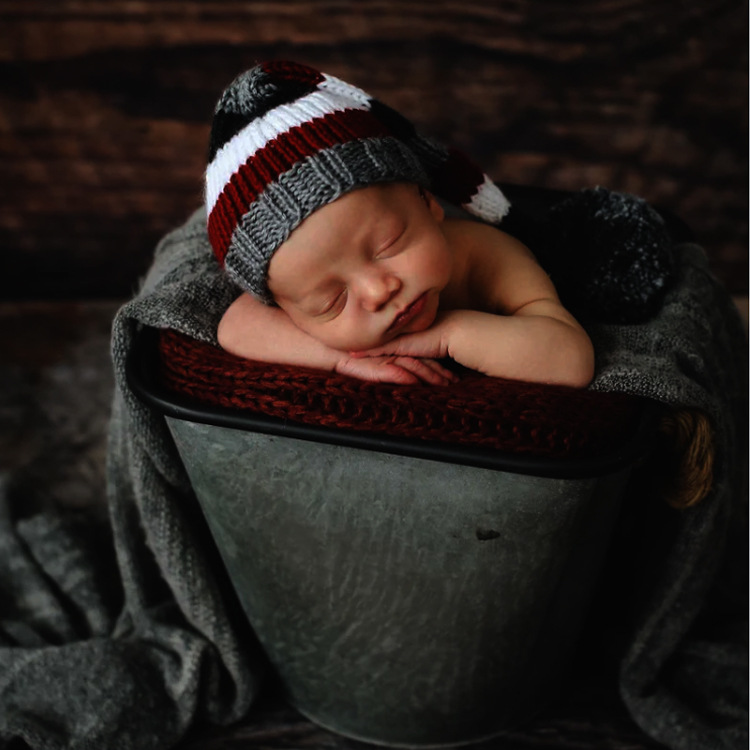 Chapéu tricotado dos desenhos  - Baby Clothing Model avaliação e preço